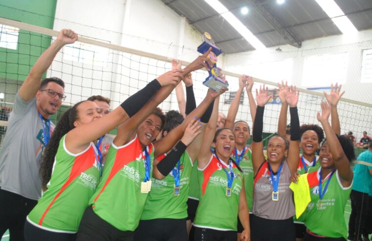 Petrópolis tem novos campeões de Vôlei no masculino e no feminino