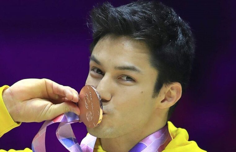 Arthur Nory celebra volta por cima e dedica à mãe o bronze no Mundial