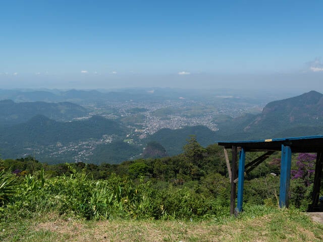 Homem de 61 anos morre ao tentar atravessar a ligação entre Vital Brasil e Siméria em Petrópolis.