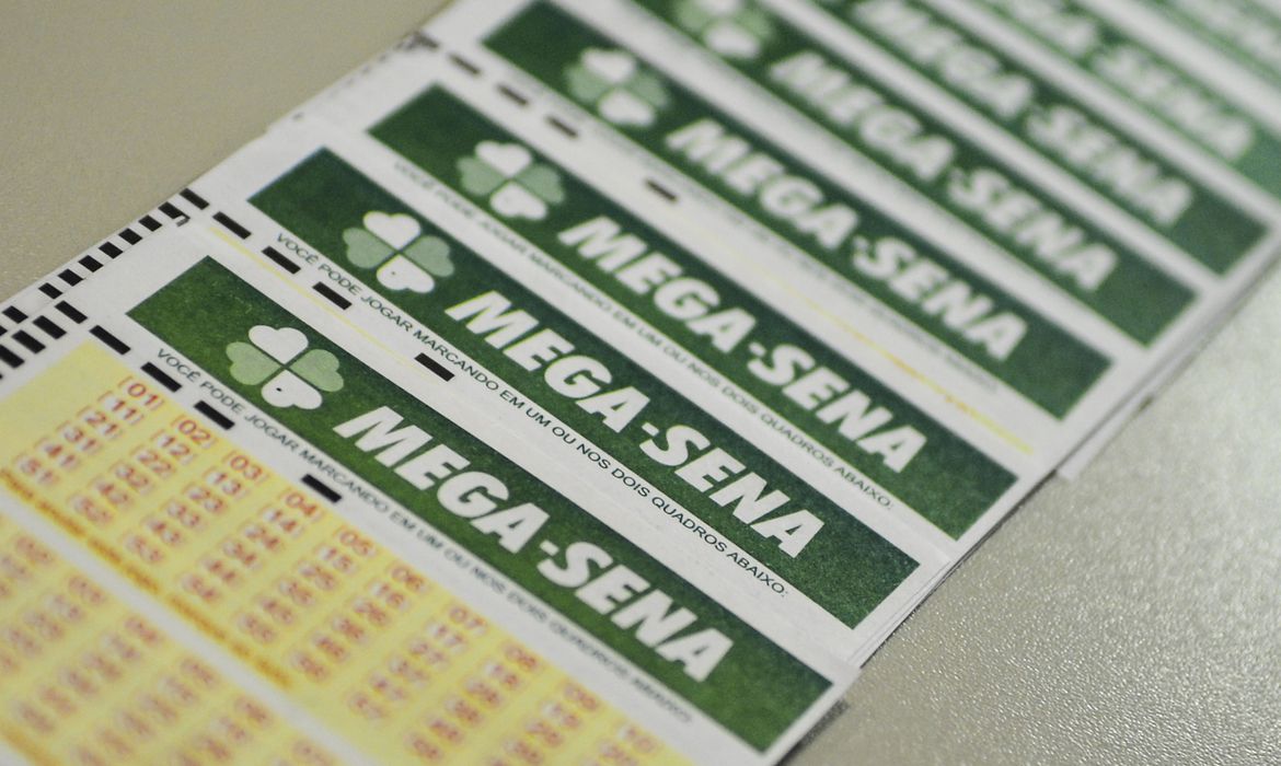 Mega-Sena sorteia&nbsp;hoje&nbsp;prêmio estimado em R$ 50 milhões