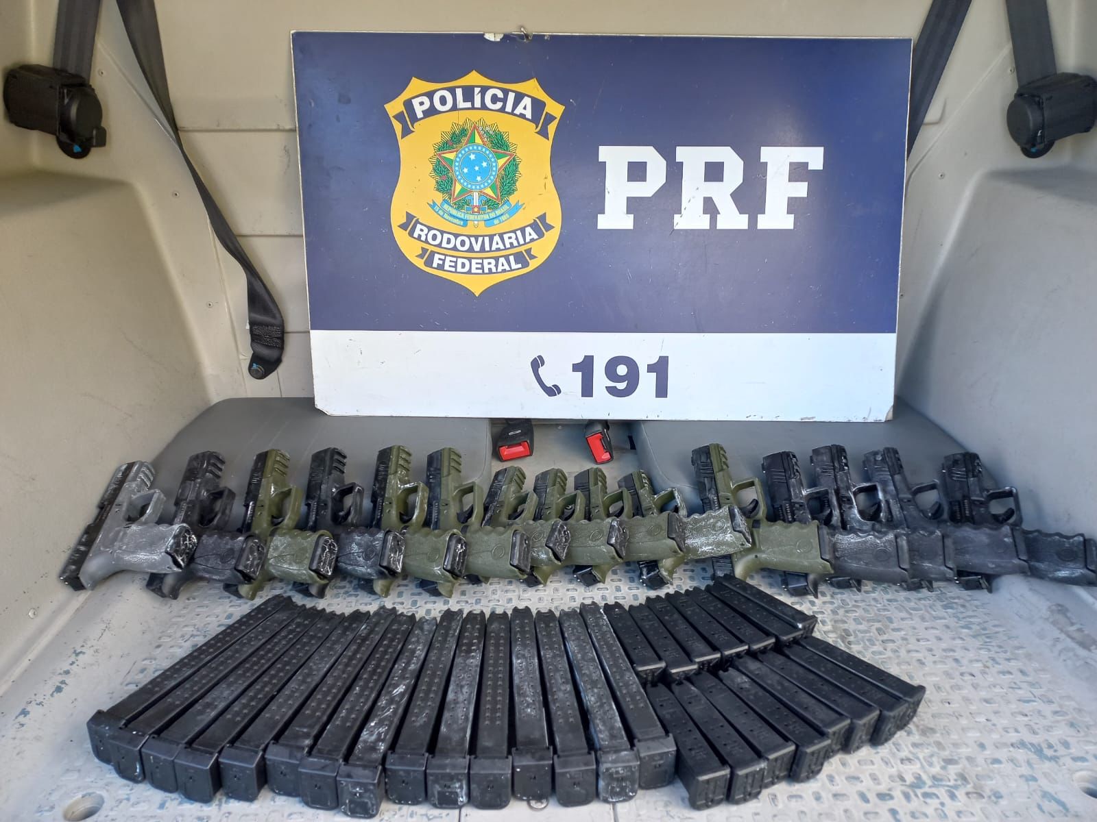 PRF apreende armas de fogo e munições em Piraí – RJ