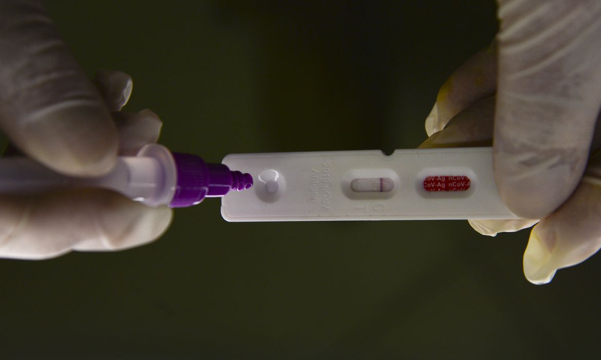 Cinco das mortes por covid registradas em dezembro não completaram esquema vacinal
