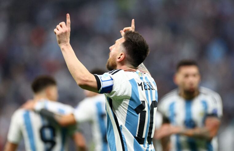 Argentina conquista o tricampeonato mundial e consagra Lionel Messi