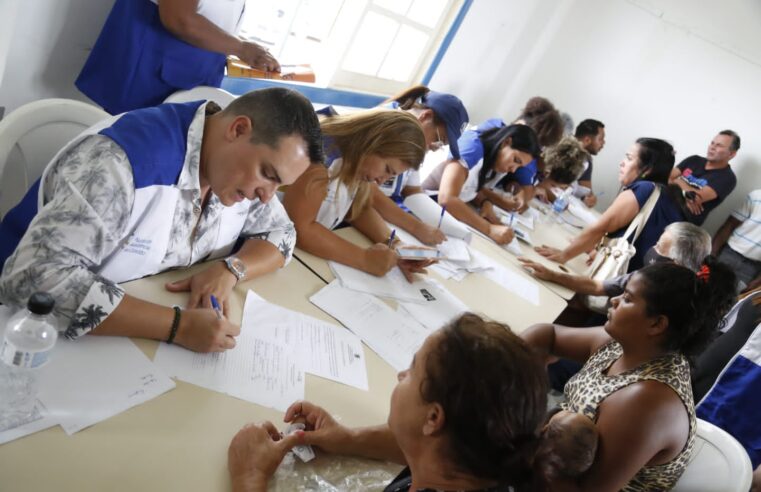 Governo do Estado entrega novos cartões do Recomeçar