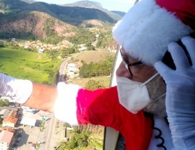 Concurso premia alunos de Escolas Municipais de Nova Friburgo com voo de helicóptero acompanhado de Papai Noel