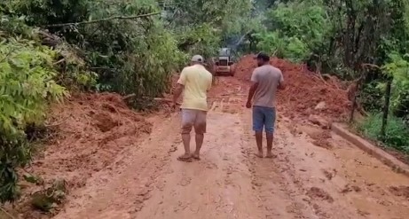 Quatro pessoas morrem em deslizamento de terra em Minas Gerais