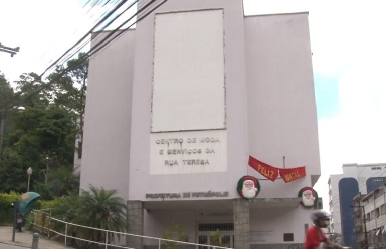 Comerciantes da Rua Teresa denunciam que Centro de Moda e Serviços permanece fechado após as tragédias deste ano