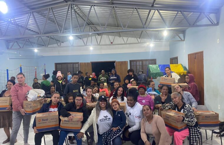 Projeto arrecada alimentos e brinquedos para doar para famílias carentes