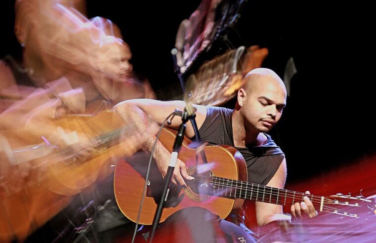 Violonista Marcel Powell é a atração do Soberano neste sábado