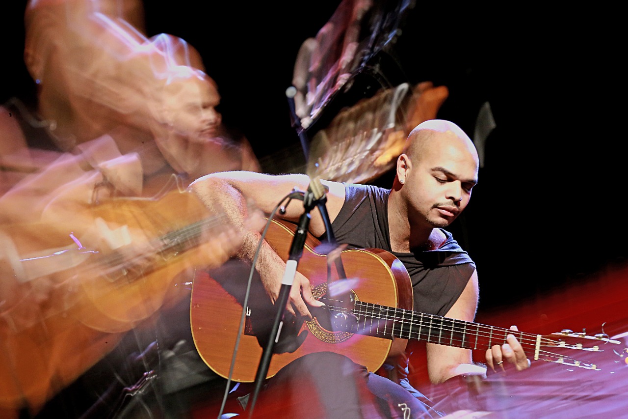 Violonista Marcel Powell é a atração do Soberano neste sábado