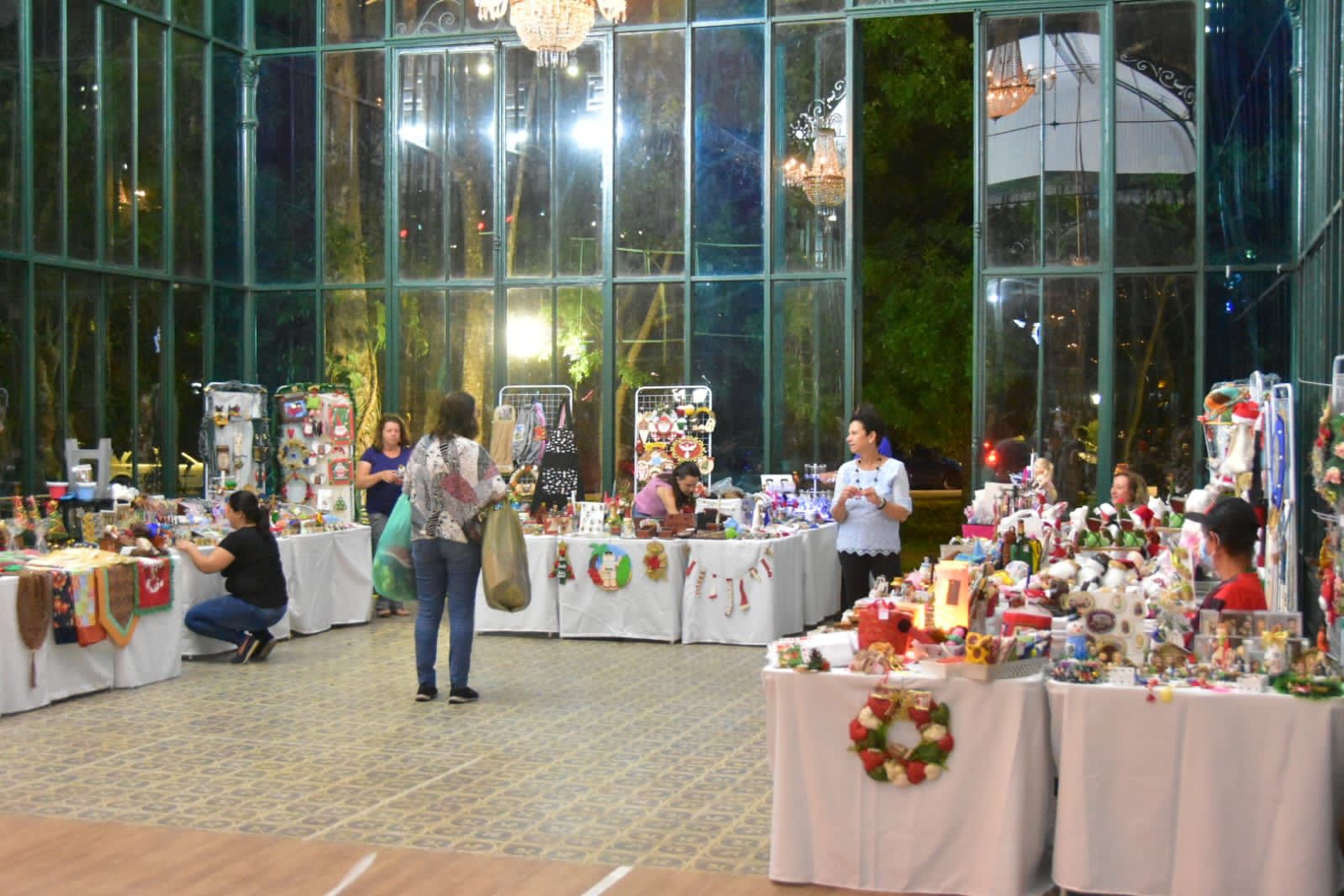 Artesanato e cervejas produzidas em Petrópolis fazem parte do Natal Imperial 2022