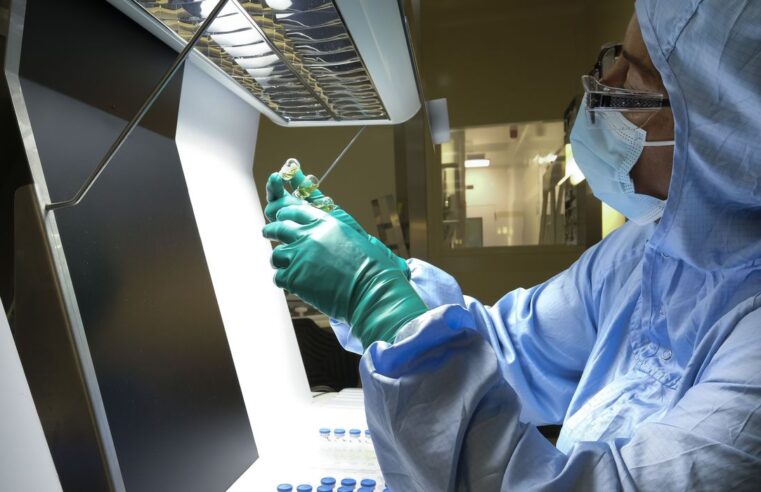 Controle de qualidade consome até 70% do tempo de fabricação de vacina