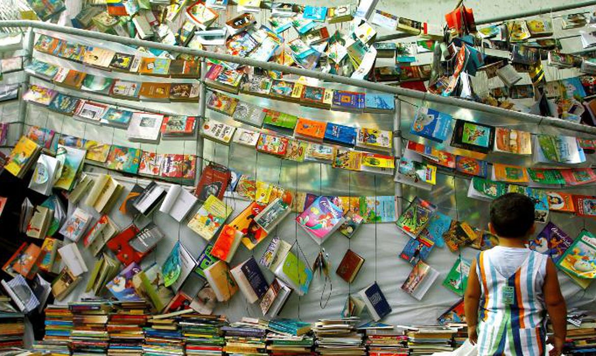 Festa Literária das Periferias começa&nbsp;hoje&nbsp;no Rio