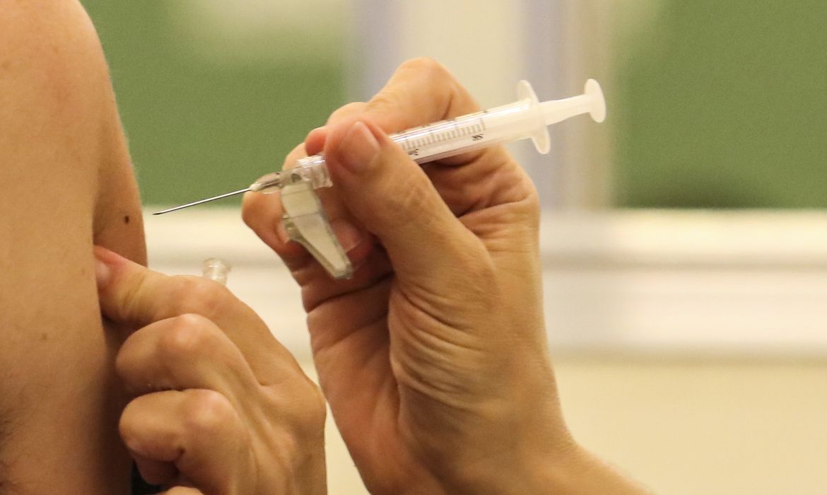 Vacina contra a influenza permanece sendo aplicada em Nova Friburgo