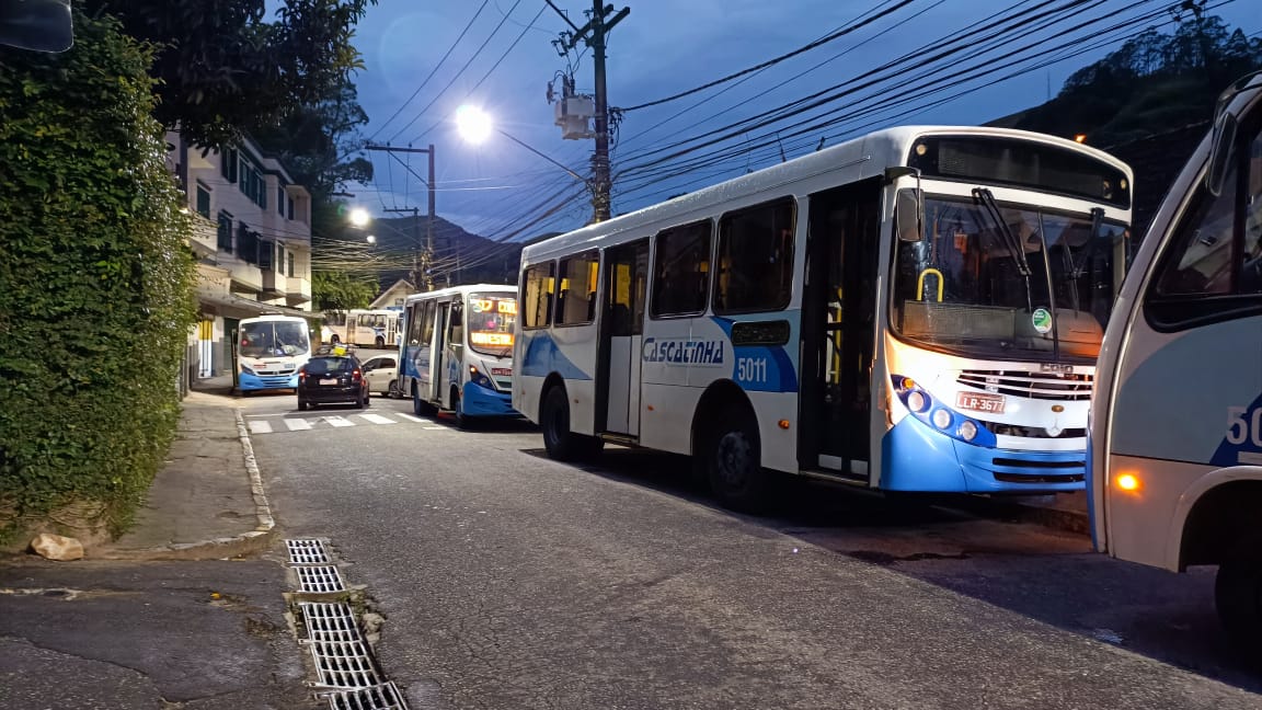 Saiba quais linhas de ônibus estão com a operação impactada em Petrópolis