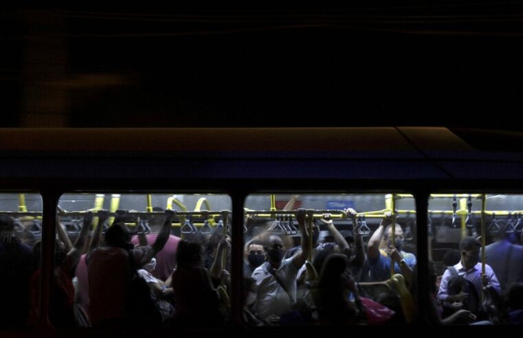 Rio corta subsídio para ônibus que circularem sem ar-condicionado