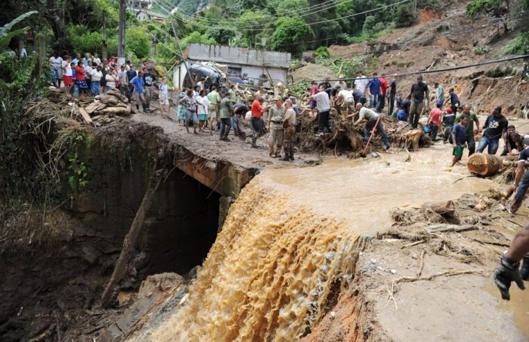 Lei Municipal cancela feriado e institui o dia 12 de janeiro como&nbsp;data em memória às vítimas da tragédia de 2011 em Teresópolis