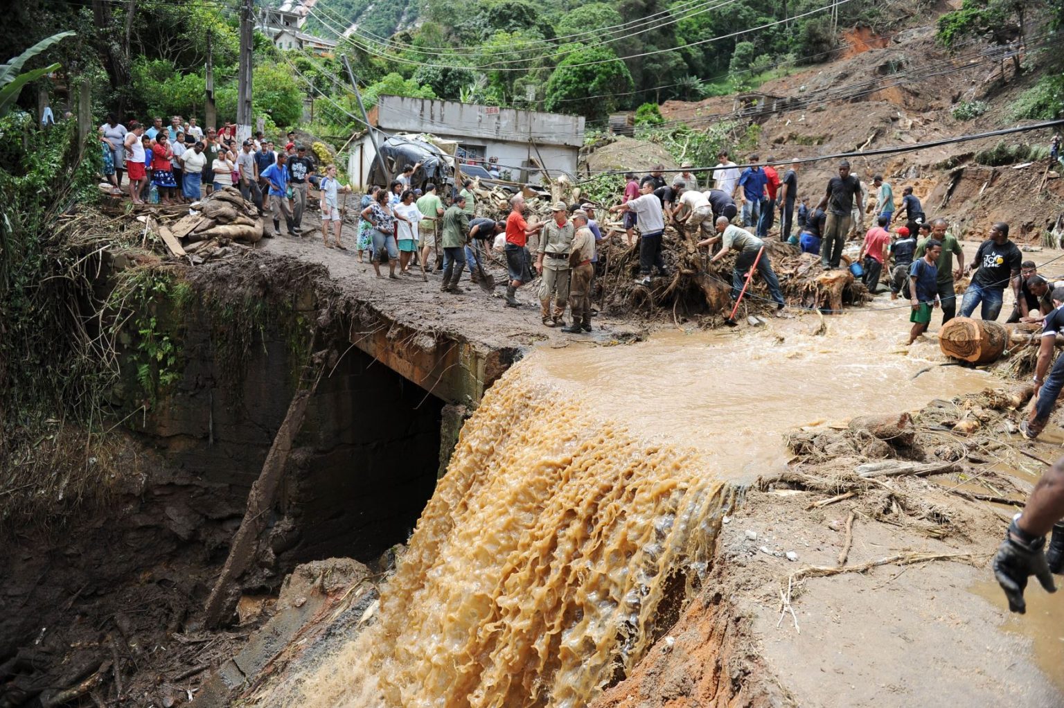 Lei Municipal cancela feriado e institui o dia 12 de janeiro como&nbsp;data em memória às vítimas da tragédia de 2011 em Teresópolis
