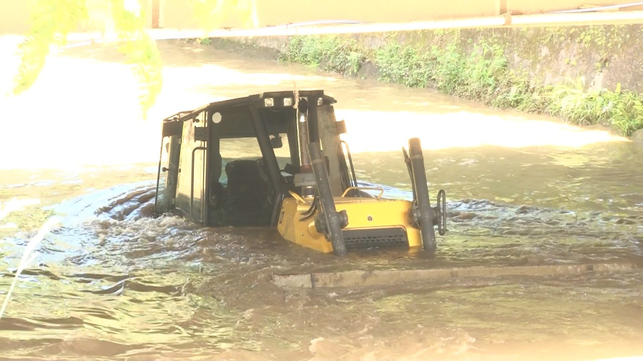 Chuva atinge região do Quitandinha, em Petrópolis, e assusta moradores