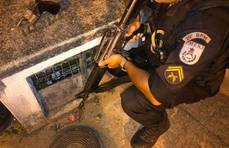 Polícia Militar apreende armas no Meio da Serra