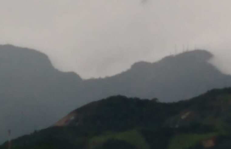 Defesa Civil emite alerta de pancadas de chuva para Petrópolis