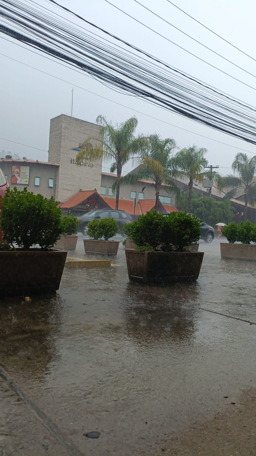 Defesa Civil aciona sistema de sirenes para o primeiro e terceiro distritos de Petrópolis