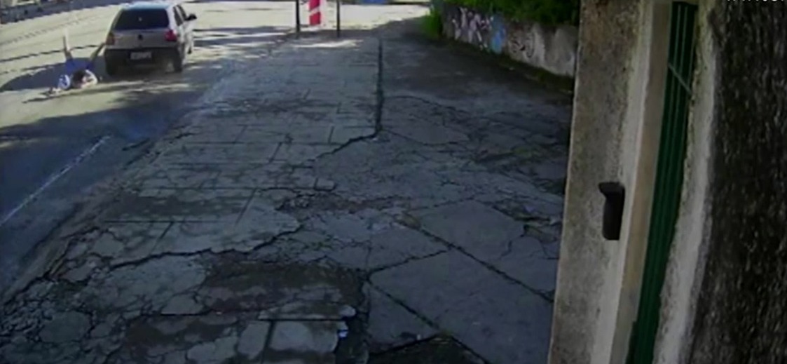 Mulher é atropelada em Teresópolis e motorista foge sem prestar socorro