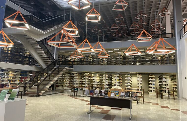 Biblioteca em Petrópolis possui um dos acervos de teologia mais importantes da América Latina