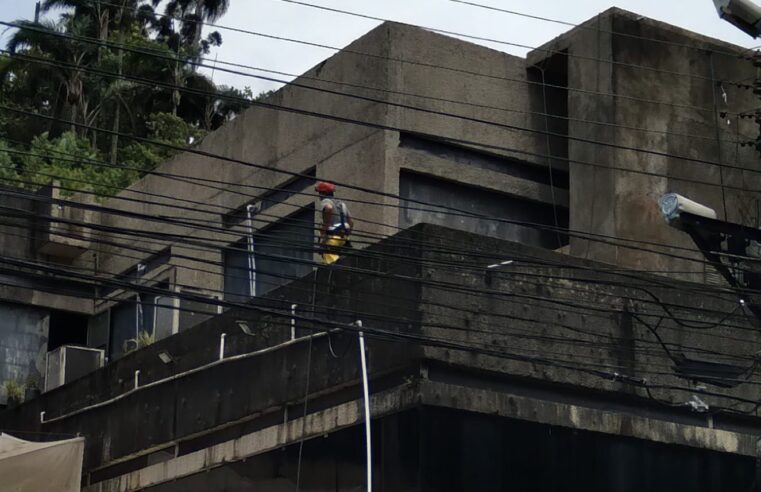 Fachada do Centro de Cultura de Petrópolis está sendo restaurada