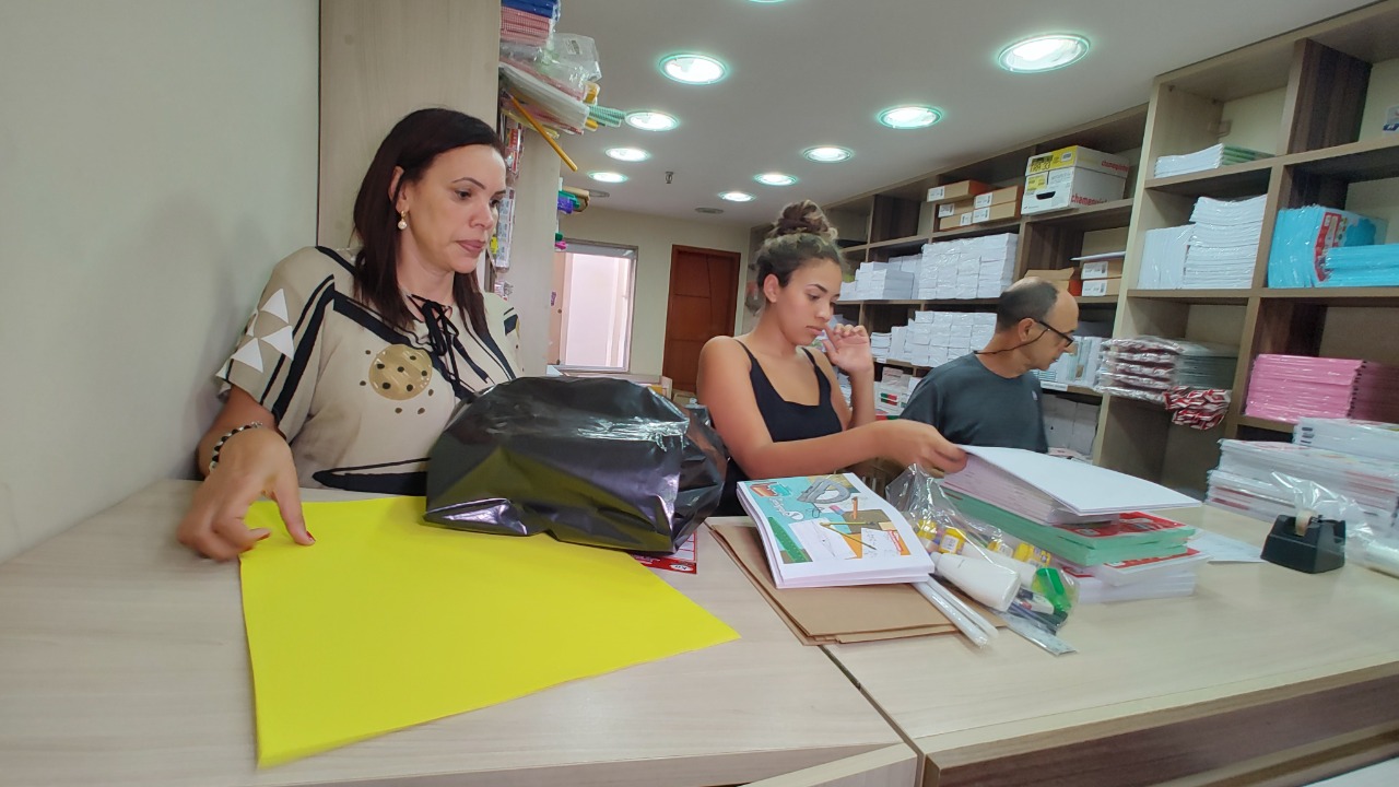 Sindicato da cidade disponibiliza material escolar gratuitamente para os associados