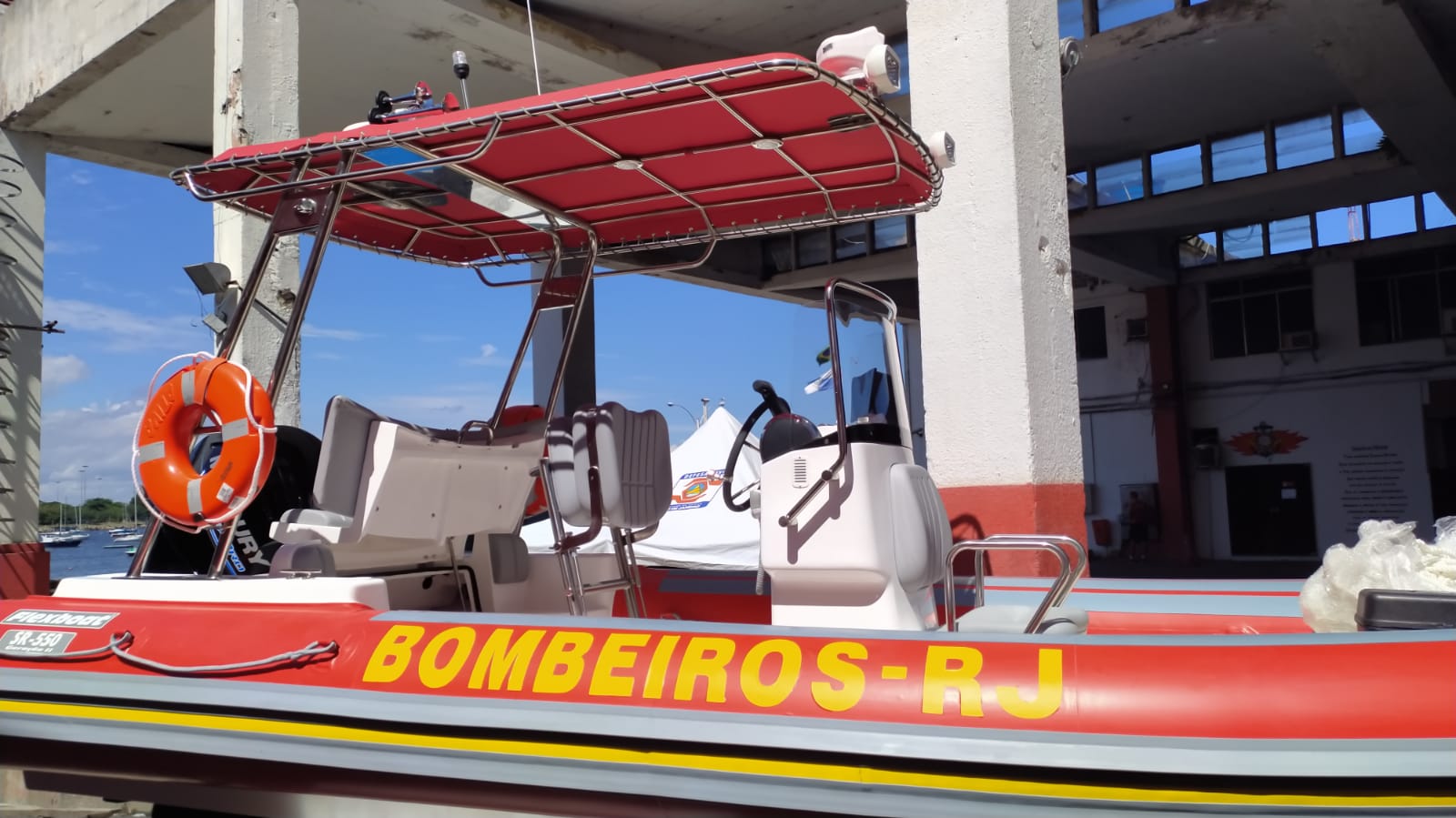 Corpo de Bombeiros do Rio reforça a tropa com novas viaturas aquáticas
