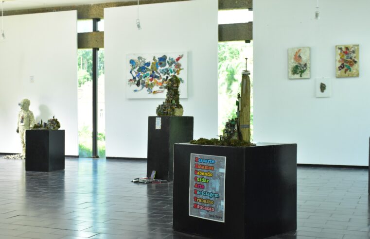Exposição Criando e Perpetuando Objetos: o que seria lixo vira arte
