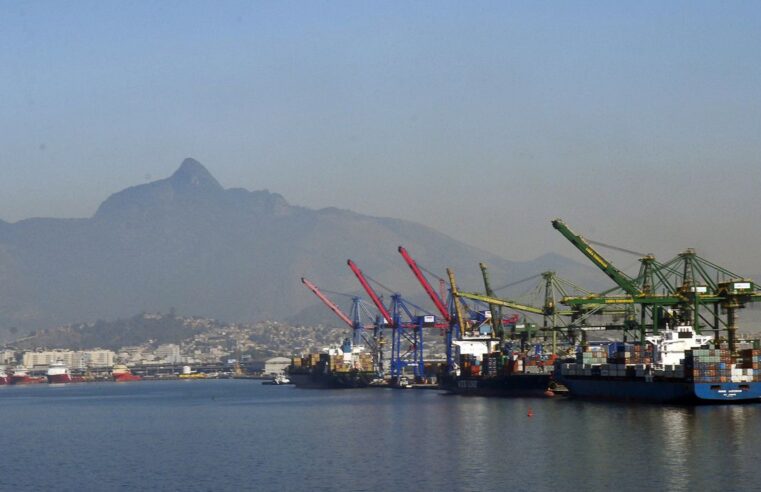 Porto do Rio vai reajustar tarifas congeladas desde 2016