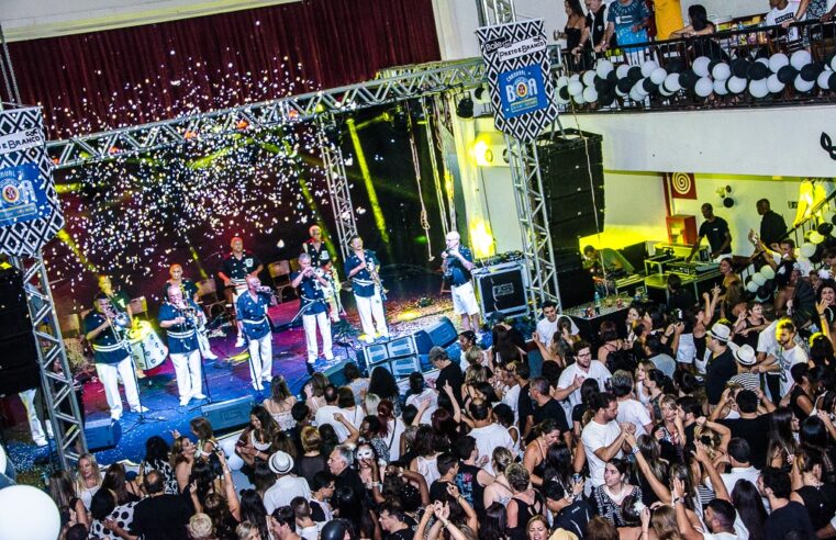 Baile do Preto e Branco retorna com Escola de Samba da Portela e edição especial da Boate Savana