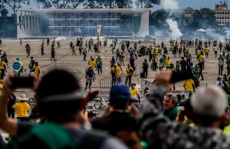 PM se posiciona perto de QG no Distrito Federal