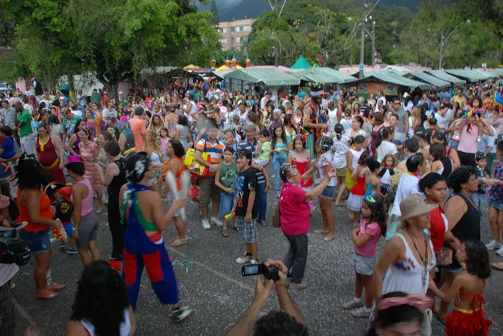 ‘Terê Alegria em Família’: Prefeitura abre Chamada Pública para ambulantes que desejam comercializar produtos no Carnaval