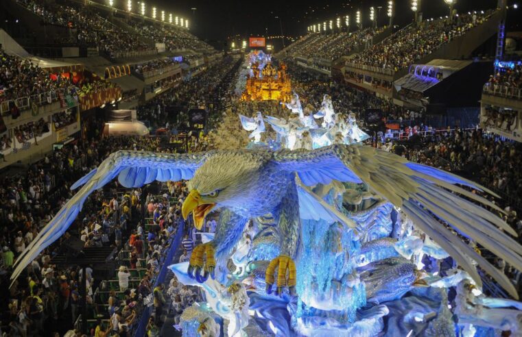 Rio vai cadastrar 10 mil ambulantes para o carnaval de rua