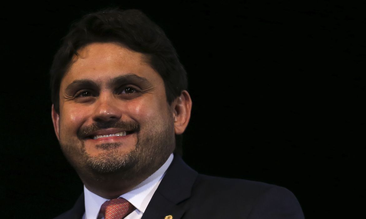 Novo ministro das Comunicações anuncia investimentos nos Correios