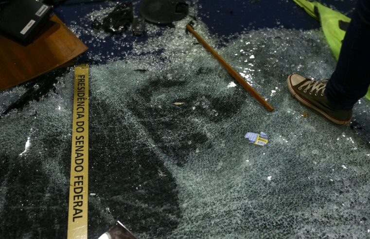 Iphan e Ibram vão recuperar obras de arte danificadas por terroristas