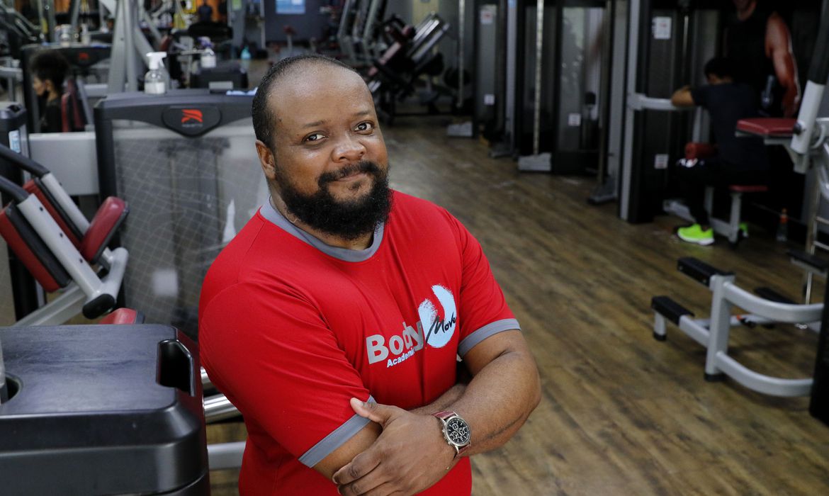 Pesquisador trans defende espaço para tratar de saúde transmasculina