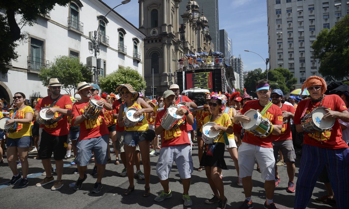 Monobloco fecha carnaval de rua carioca neste domingo