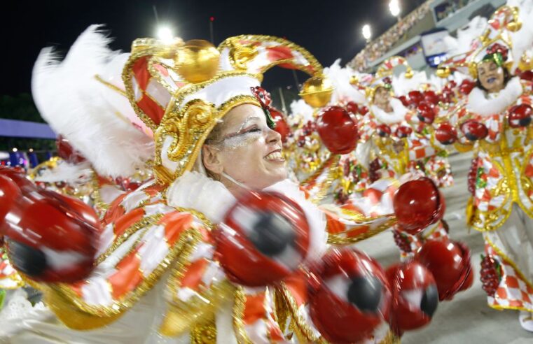 Série Ouro abre oficialmente desfiles na Marquês de Sapucaí