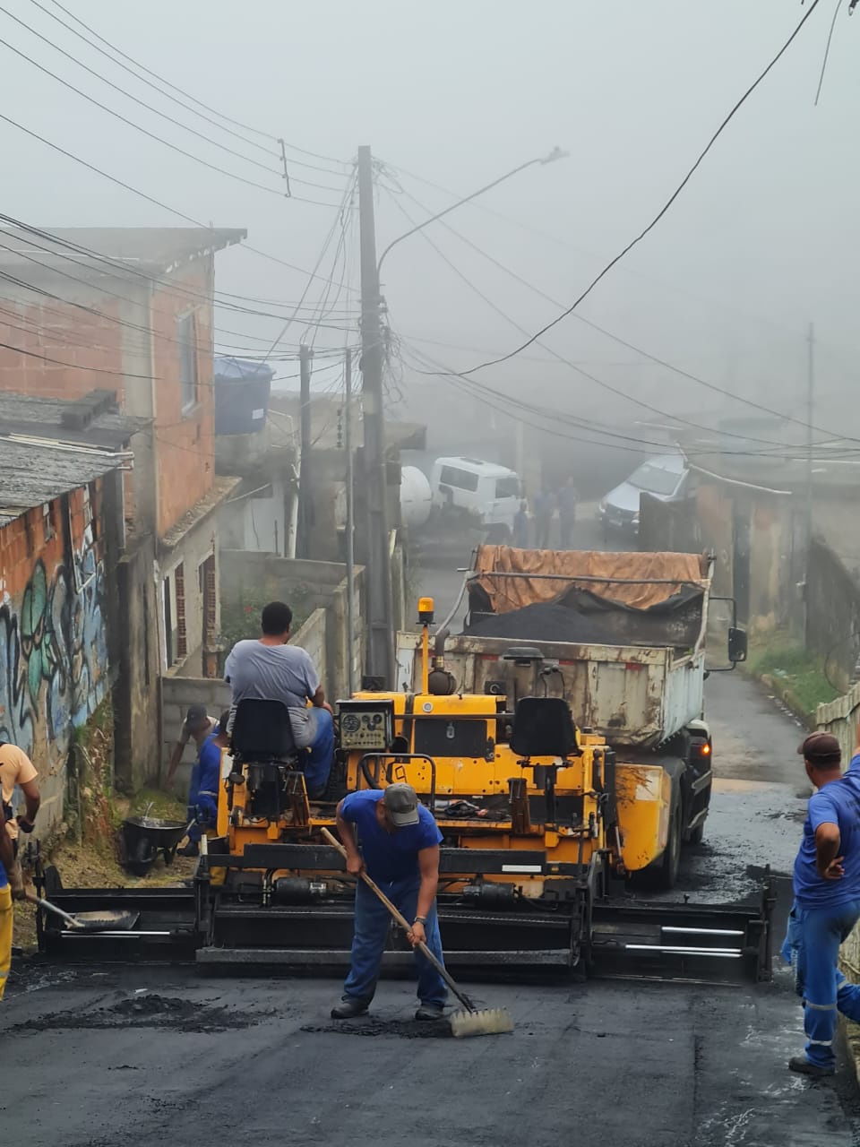 Prefeitura leva asfaltamento e recapemaento para mais de 15 locais no Alto da Serra