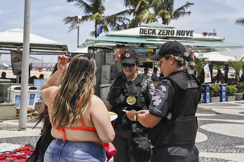 Governo do Estado marca presença nas ruas no primeiro dia de Carnaval
