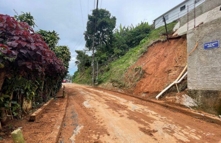 Chuva registrada na quarta-feira (01) provocam deslizamento de terra no Quitandinha