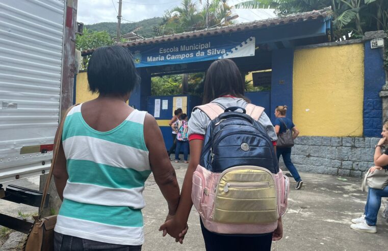 Volta às aulas: alunos da rede municipal de Petrópolis retornaram hoje (6)