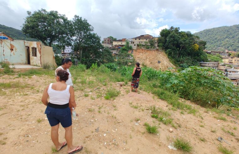 Tragédia do dia 15 de fevereiro de 2022 completa um ano hoje (15). Famílias das 235 vítimas da chuva permanecem de luto