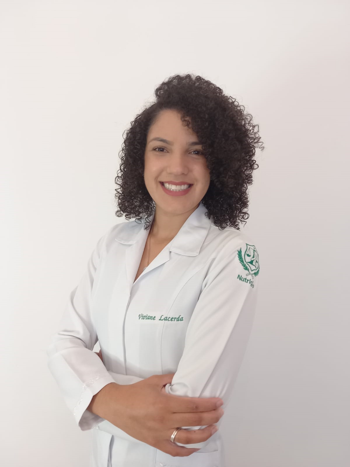 Nutricionista e enfermeira da Estácio dão dicas para manter a energia durante a folia, livre de ressaca