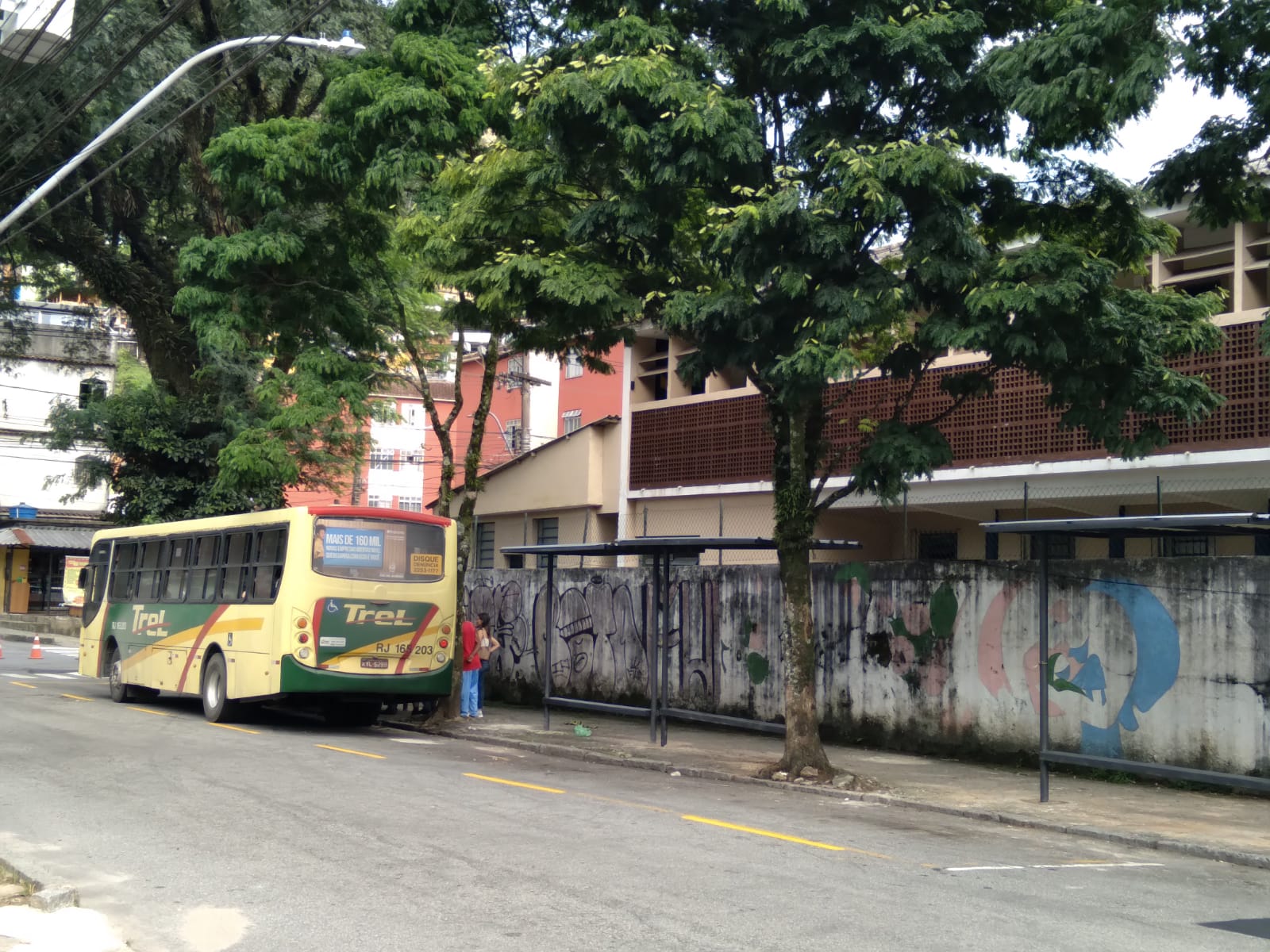 Ponto de ônibus da empresa Trel, no Alto da Serra, é transferido para um trecho da Rua Cel. Albino Siqueira