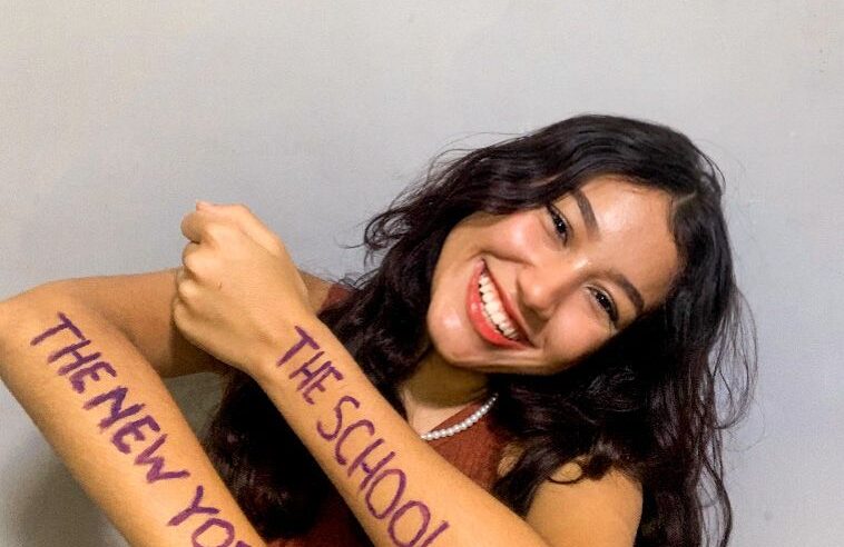 Estudante de escola pública é aceita em programa do The New York Times e busca ajuda para realizar sonho